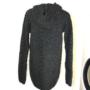 Inis Crafts 100% Merino Wool, long jumper size S